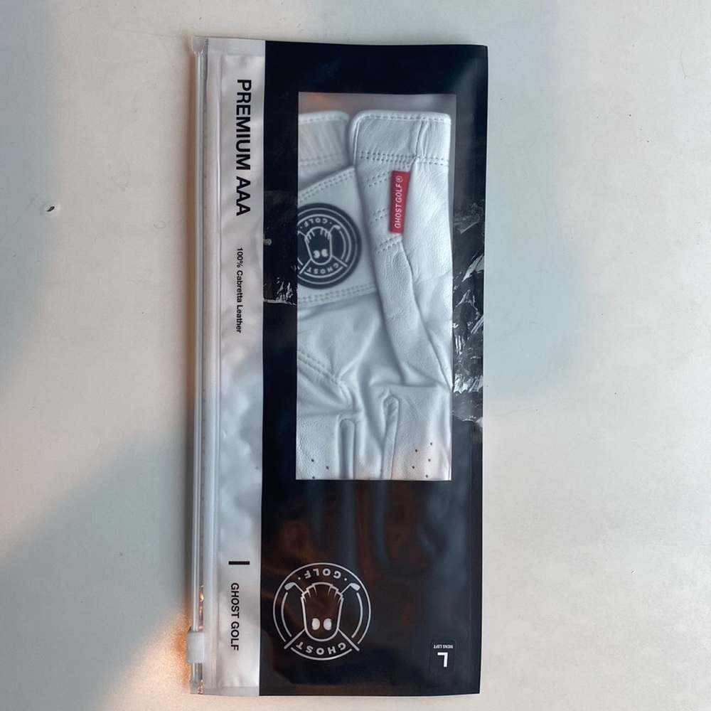 Golf glove for left hand